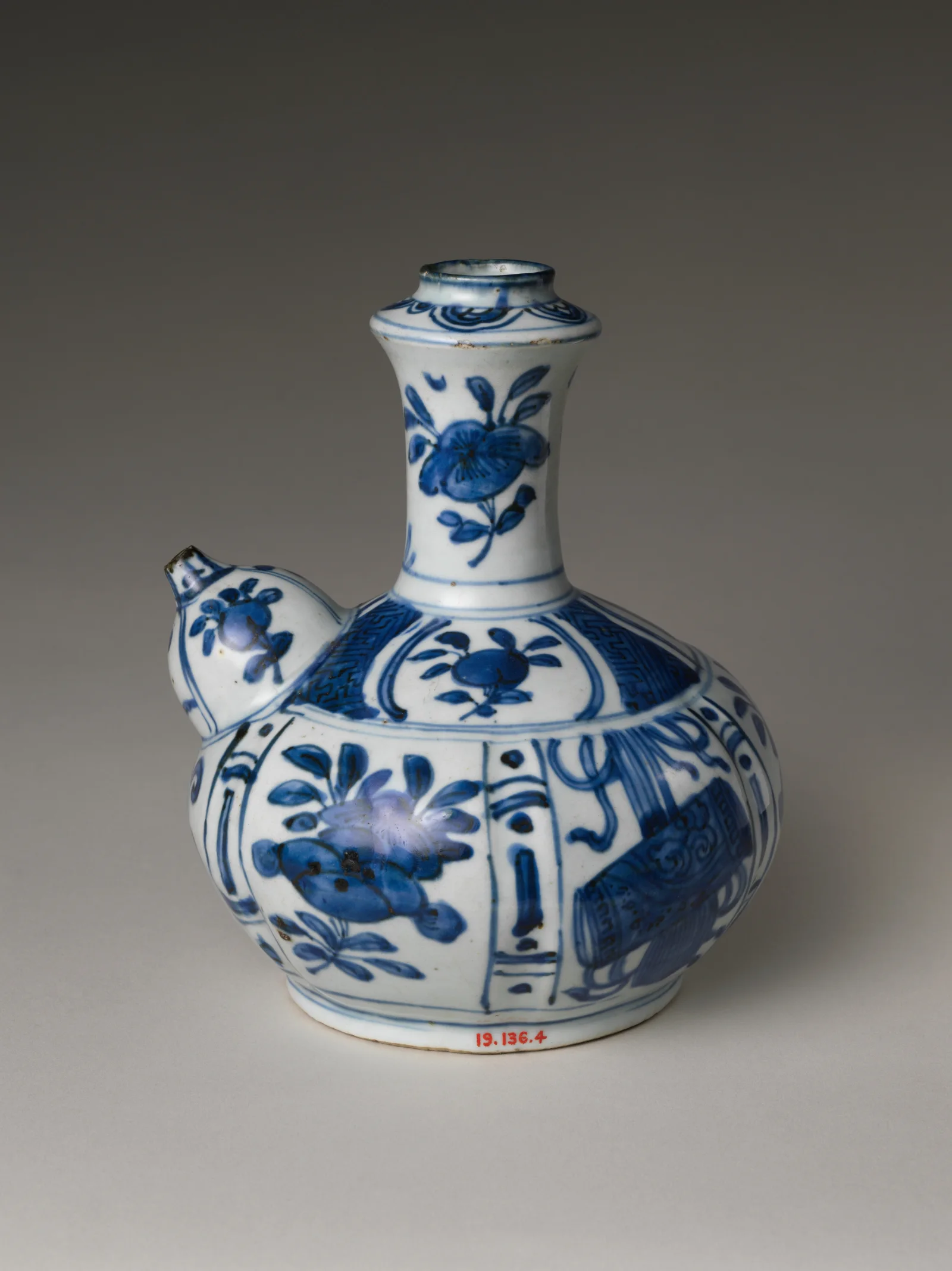 Ming dynasty Jingdezhen blue-and-white porcelain kendi made for global trade