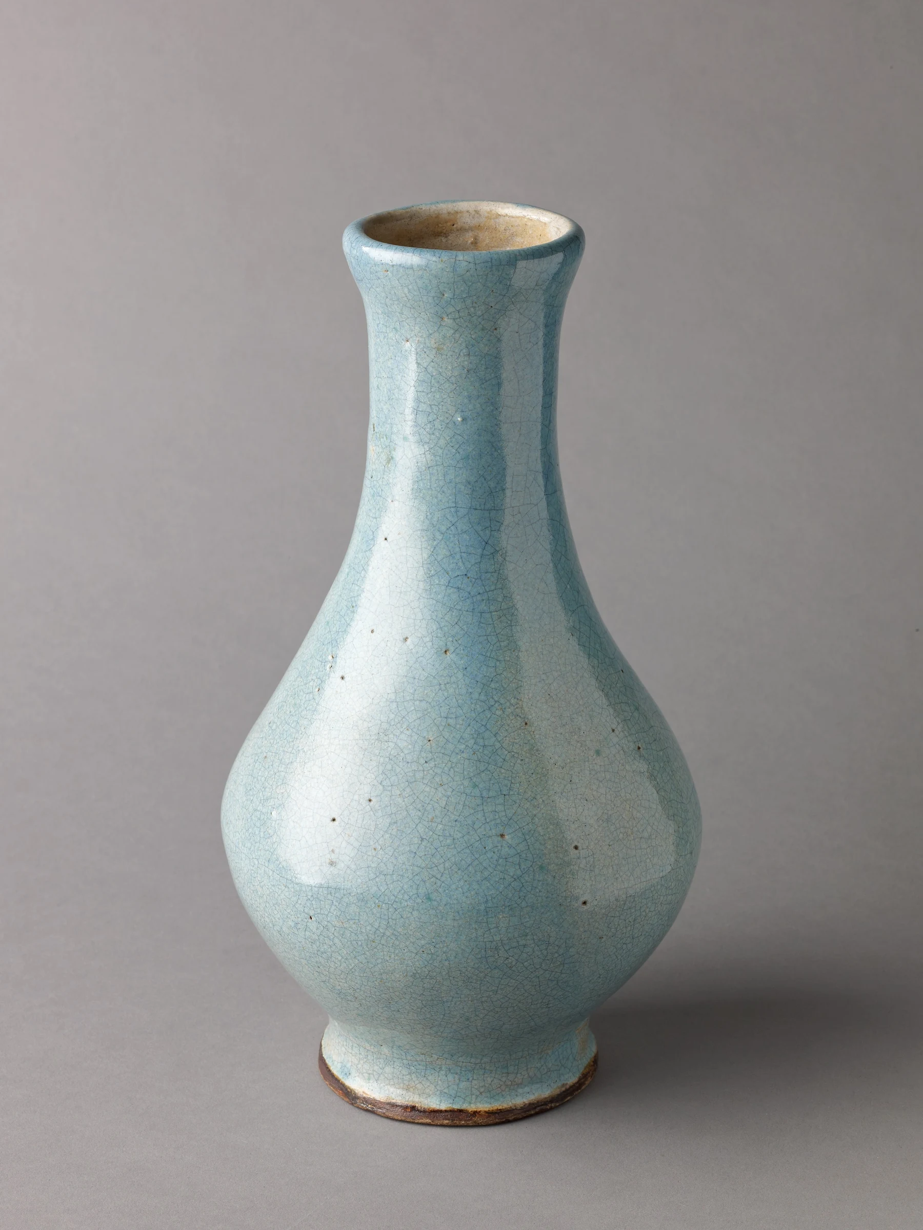 Ming dynasty pyriform vase catalogued as a possible imitation of Song Guan ware
