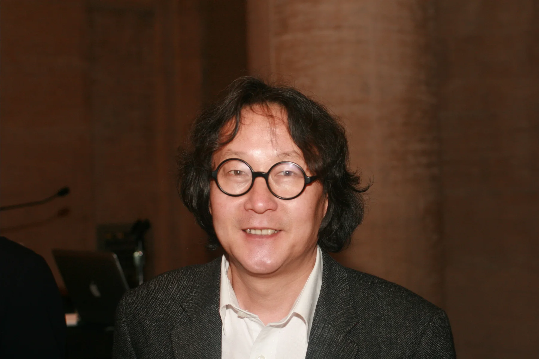 Xu Bing speaking at a public Asian Art Museum event in San Francisco in 2011