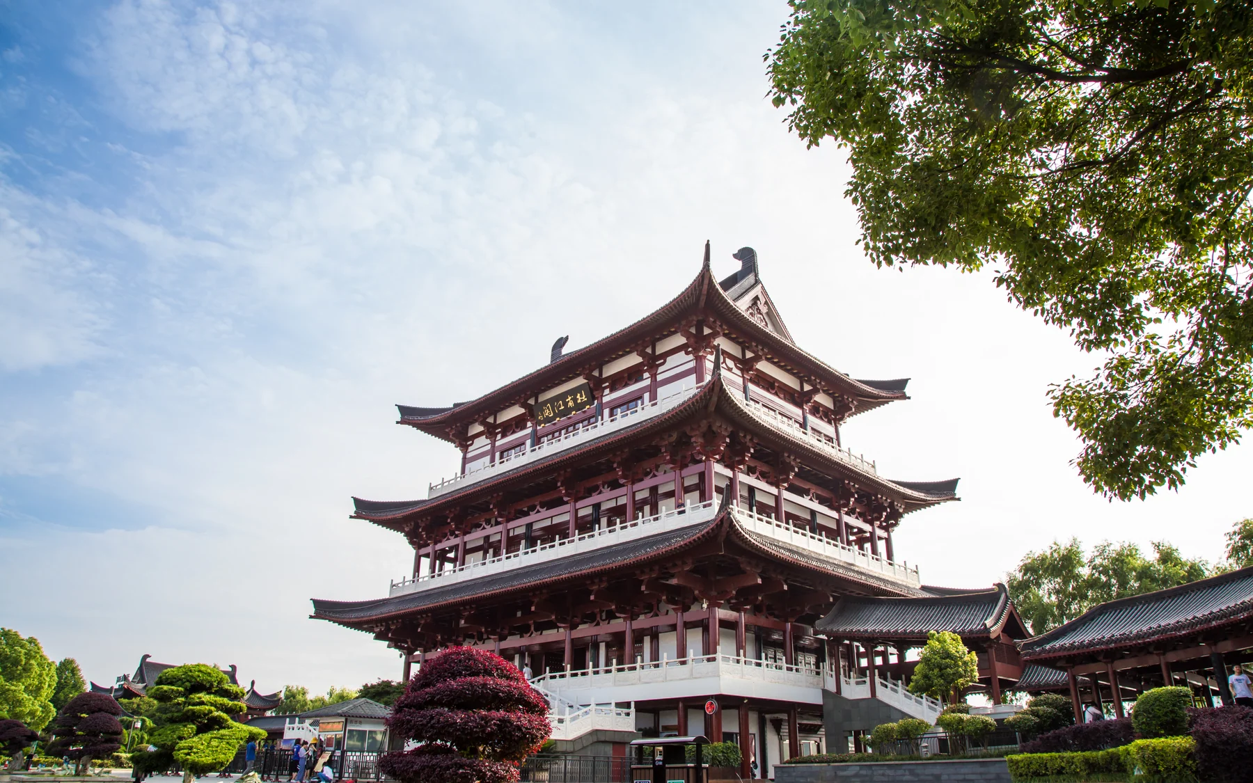 A Changsha riverside pavilion photographed as a modern public memory landmark