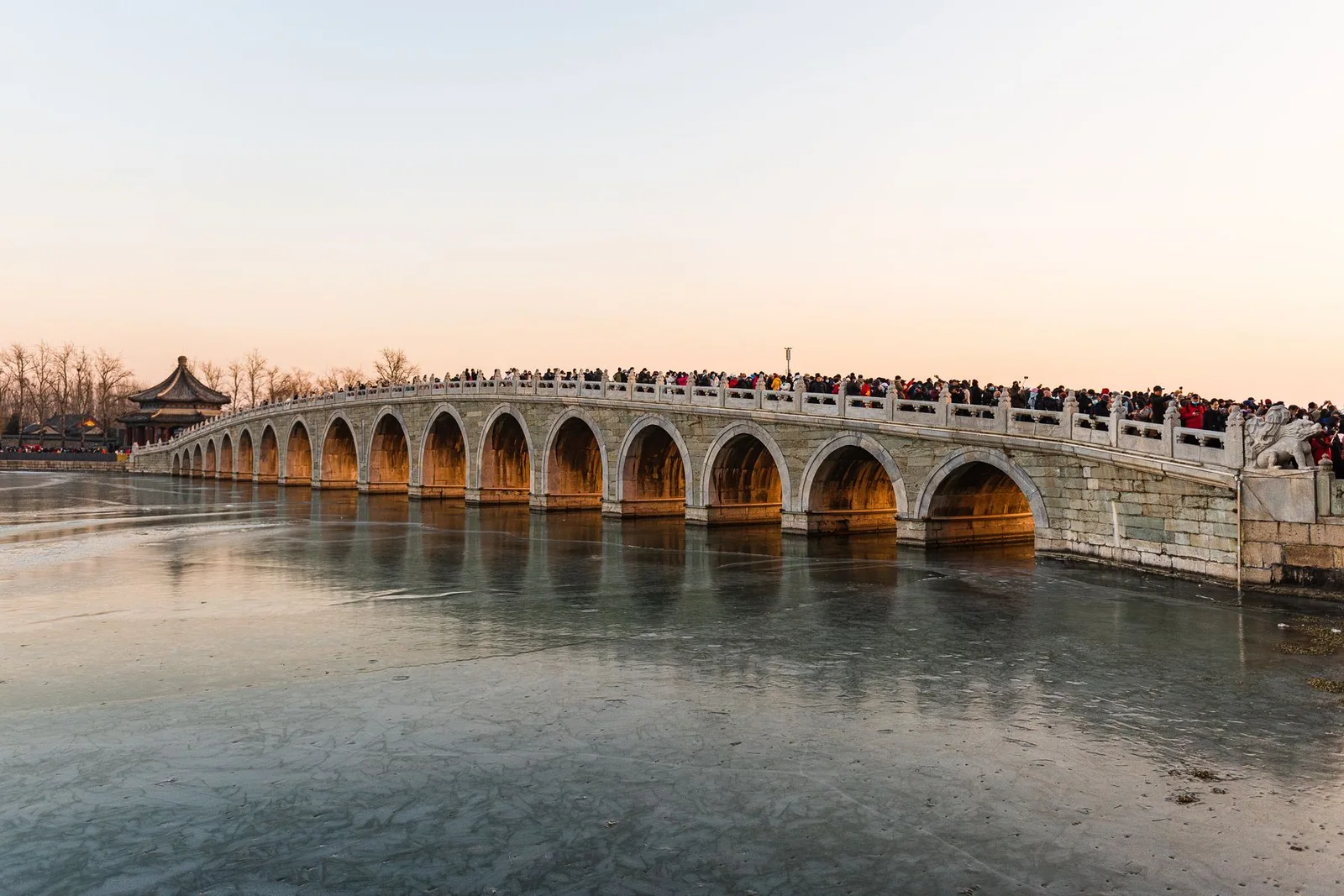 Winter-solstice sunlight passing through the Seventeen-Arch Bridge in Beijing