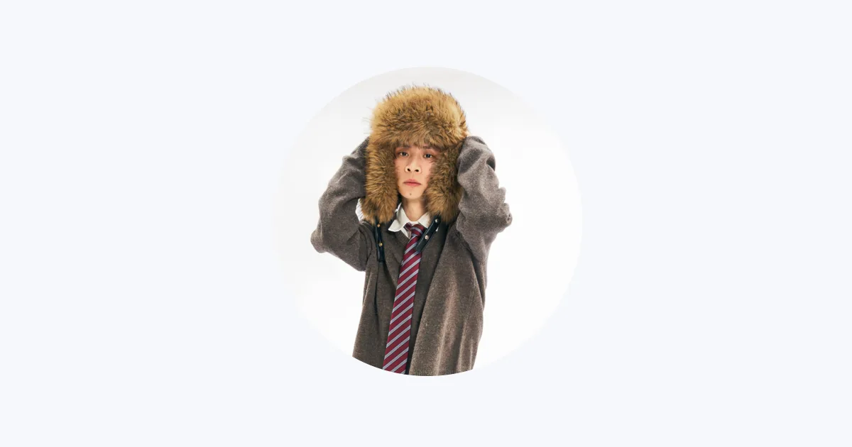 Bridge in his official Apple Music artist portrait