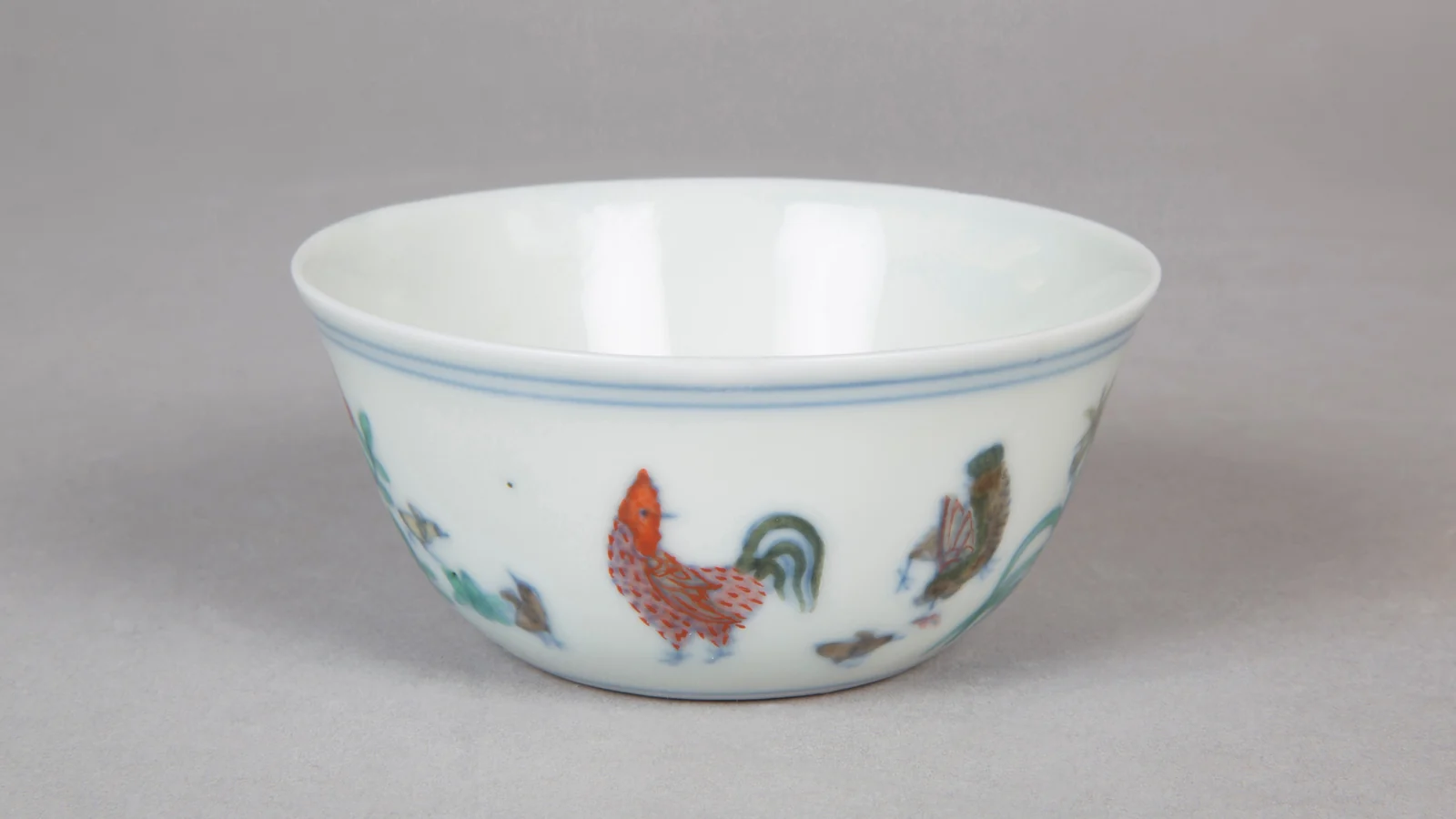Jingdezhen porcelain chicken cup painted with rooster, hen and chicks