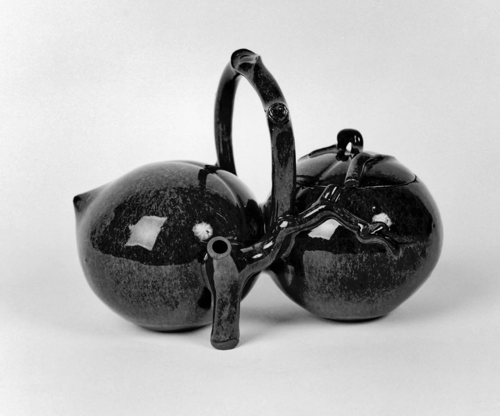 Walters Art Museum glazed Yixing teapot in the form of two peaches, recorded as an eighteenth-century object
