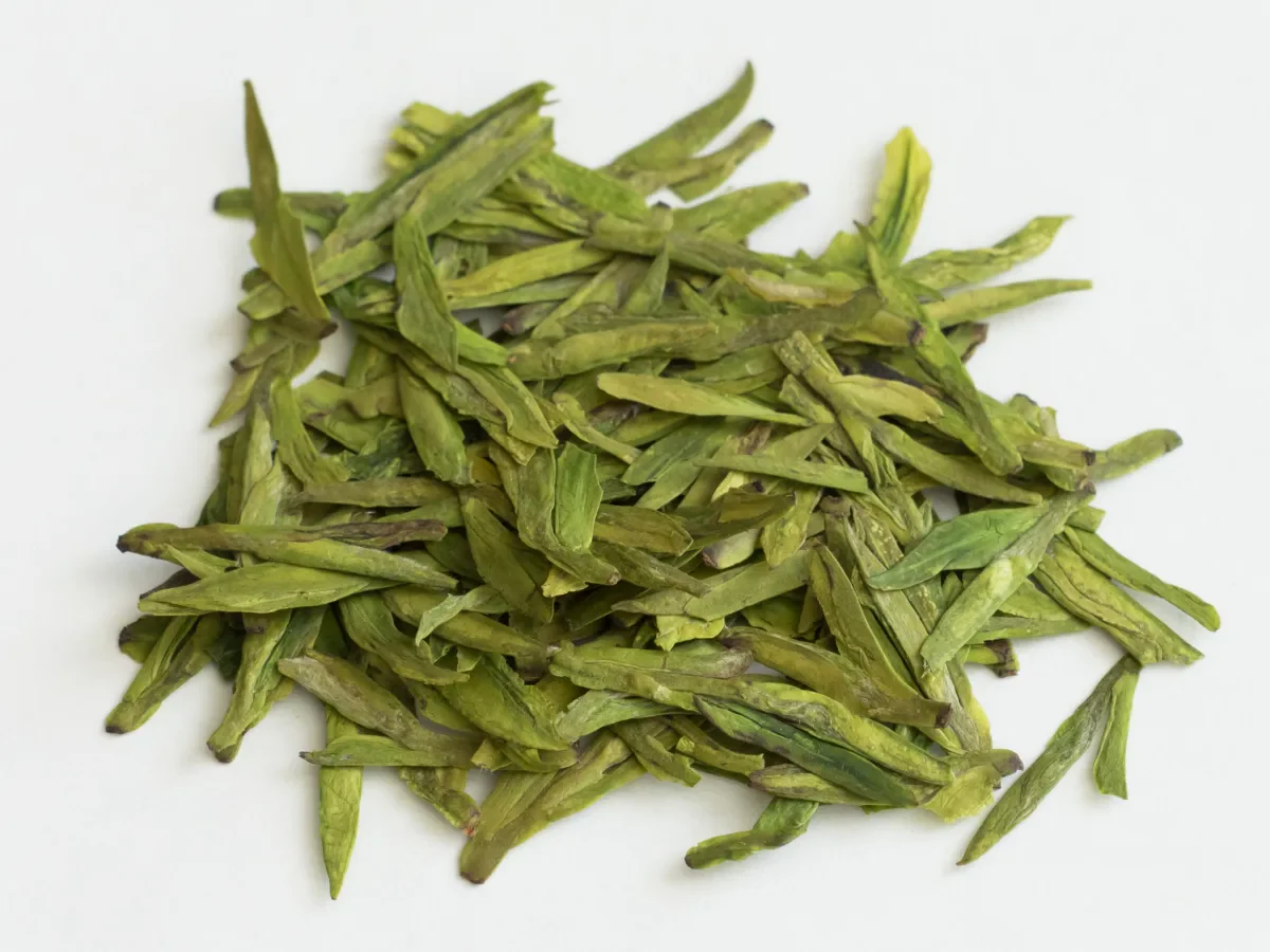 Longjing tea guide showing the flat leaf shape associated with Dragon Well green tea
