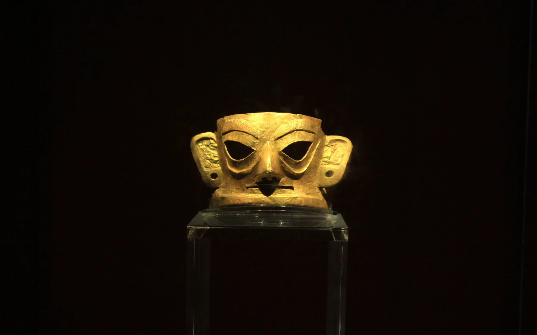 The Jinsha museum exterior marking a concentrated cultural stop in a Chengdu itinerary
