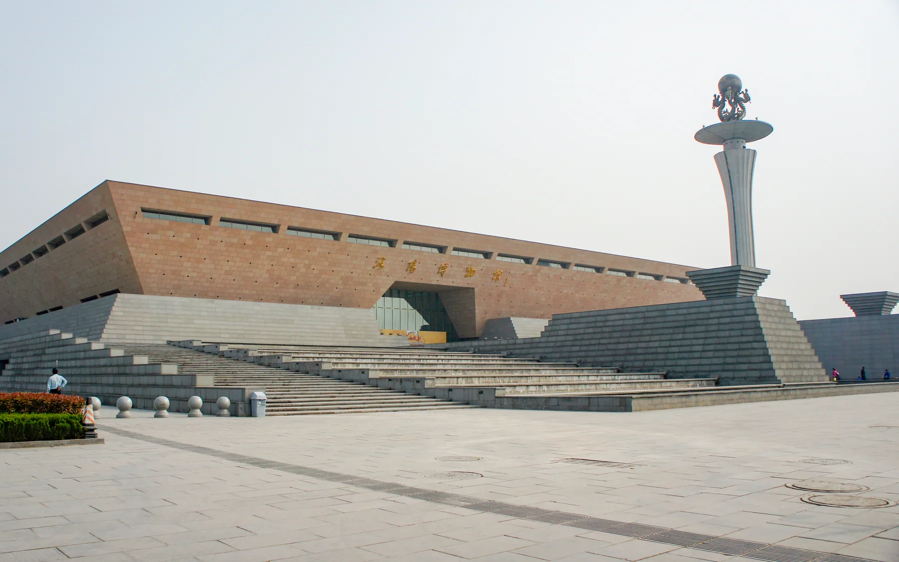 Luoyang Museum exterior as a full-scale stop rather than a quick gap-filler