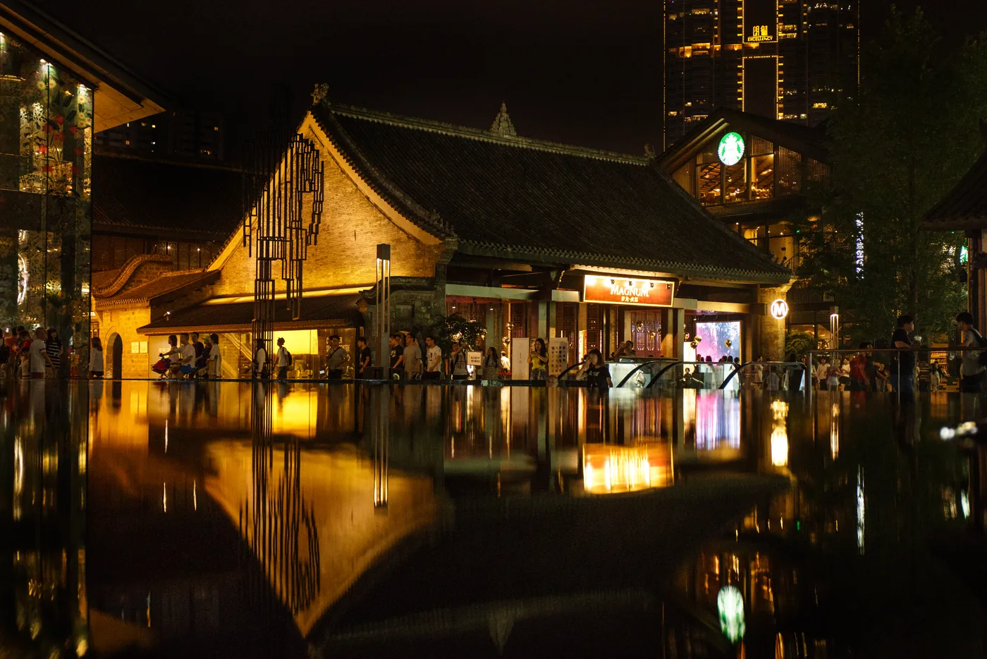 Young people and contemporary nightlife around Chengdu Taikoo Li