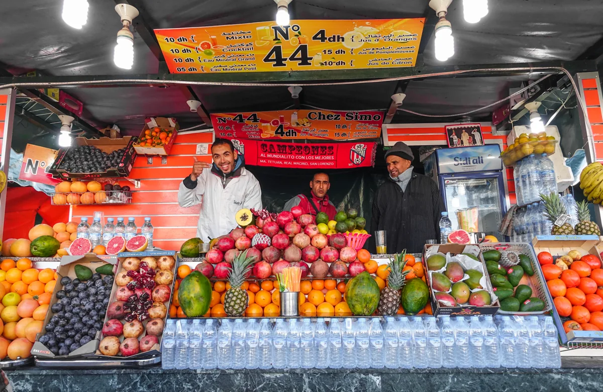 Fruit market and everyday trade during travel to Kashgar